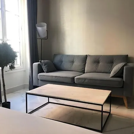 Studio Place Des Vosges * Parigi